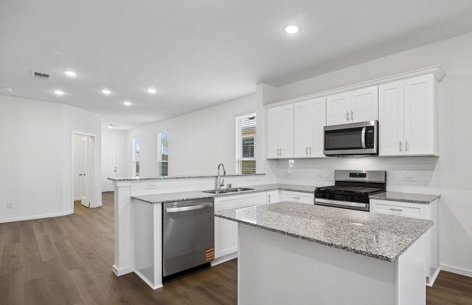 Furnished interior view inside a new home in Stokesbury, Waller (Image 7).