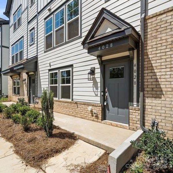 Exterior details and patio area of a home in , Charlotte (Image 2).