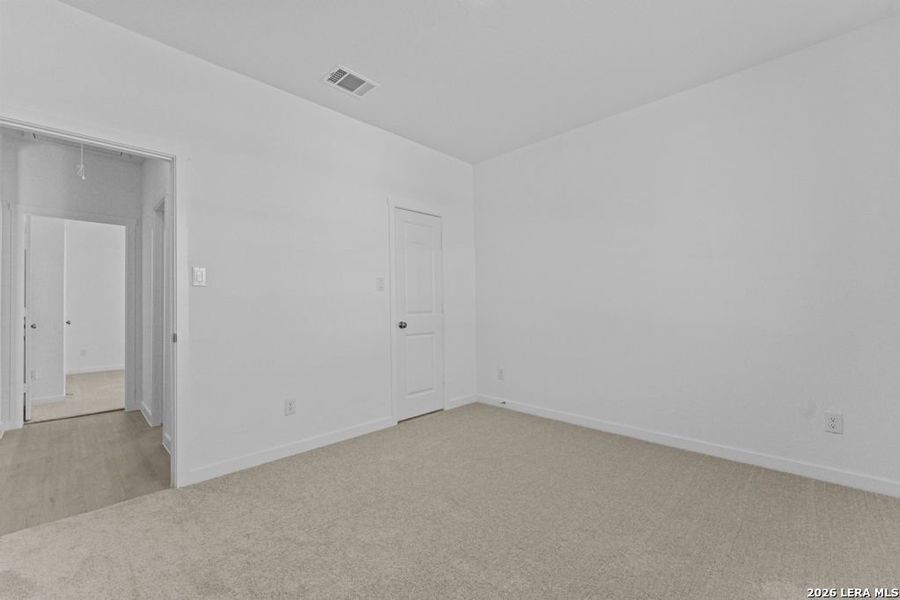 Spacious, unfurnished interior of a new home in Brookmill, San Antonio (Image 30).