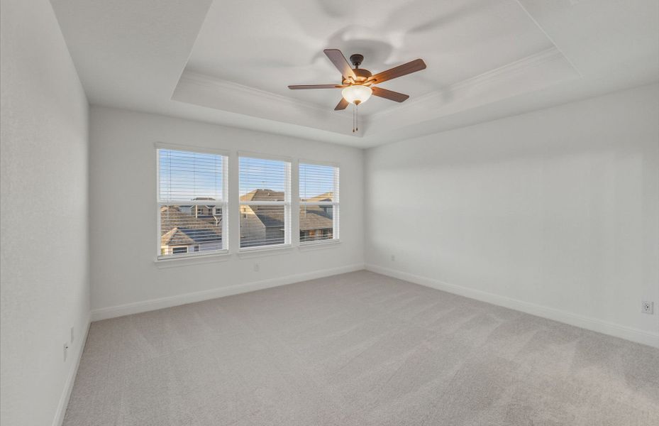 Spacious, unfurnished interior of a new home in Horizon Lake, Leander (Image 35).