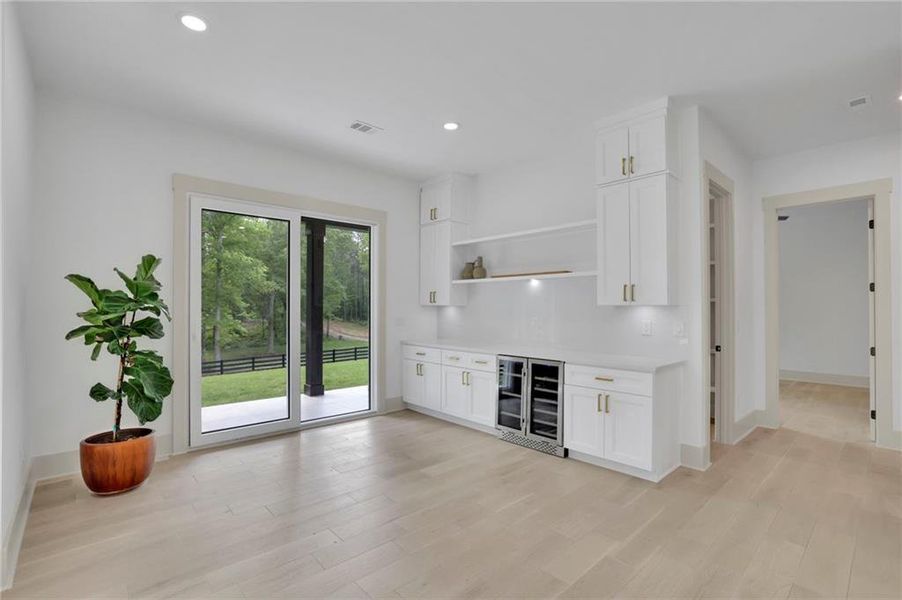 Image 47 of a home in .