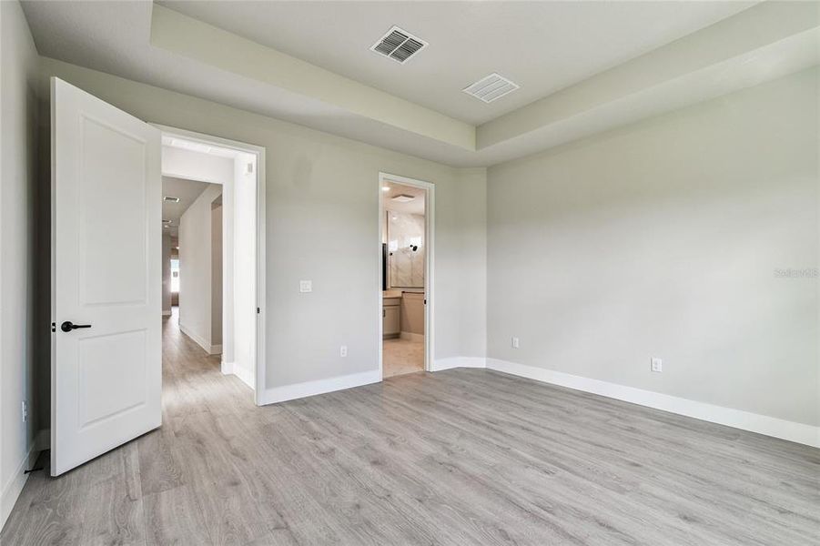 Spacious, unfurnished interior of a new home in North River Ranch – Garden Series, Parrish (Image 20). Spacious, unfurnished interior of a new home in North River Ranch – Garden Series, Parrish (Image 20).