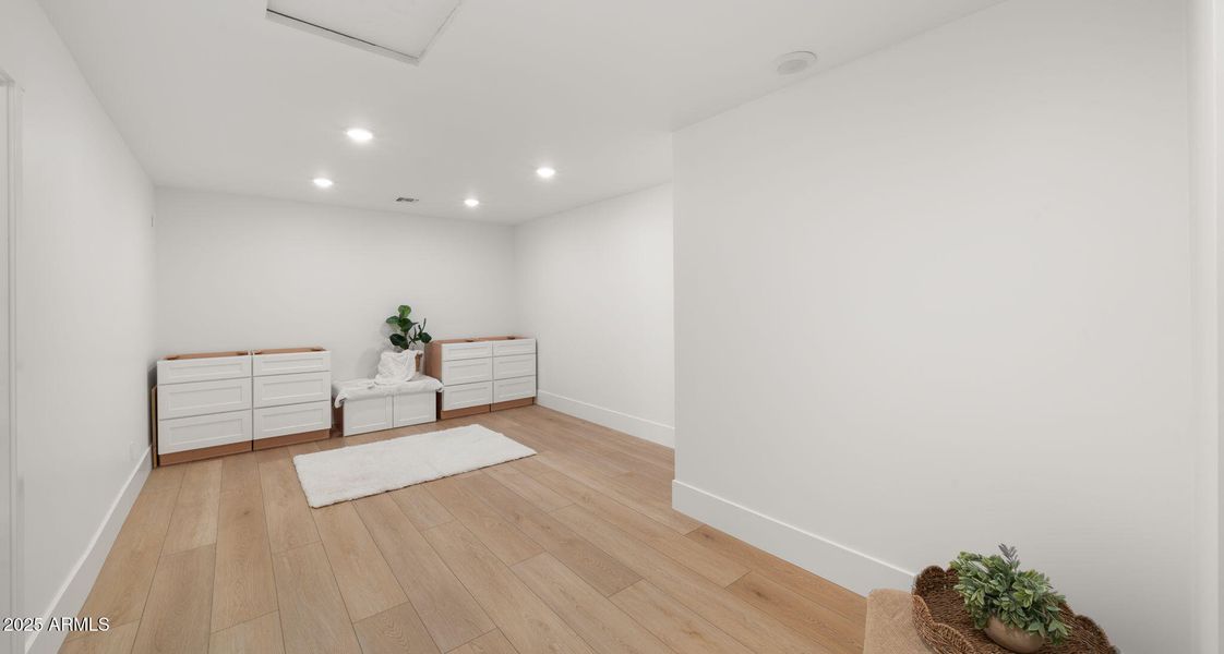 65-web-or-mls-Primary Suite12 65-web-or-mls-Primary Suite12