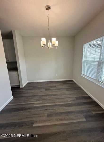 Spacious, unfurnished interior of a new home in , Jacksonville (Image 18).