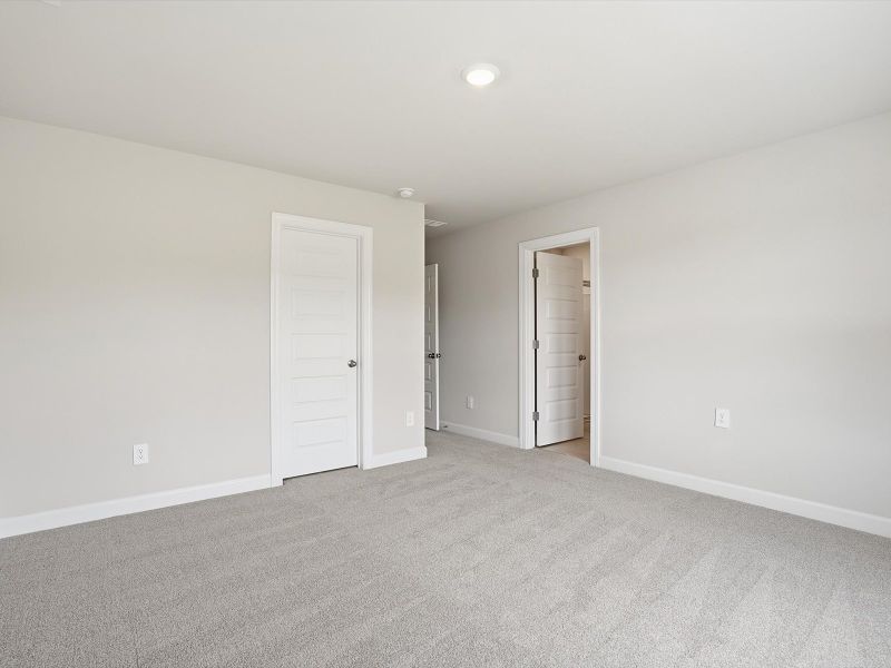 Spacious, unfurnished interior of a new home in Crossing at Abner Creek Townes, Greer (Image 13).