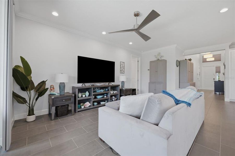 Furnished interior view inside a new home in , Wesley Chapel (Image 24).