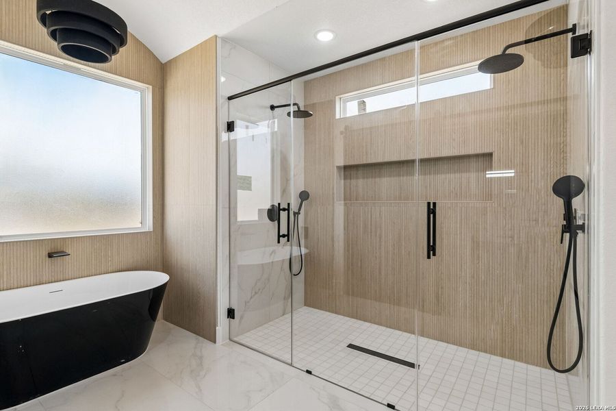 Furnished interior view inside a new home in , La Vernia (Image 7).