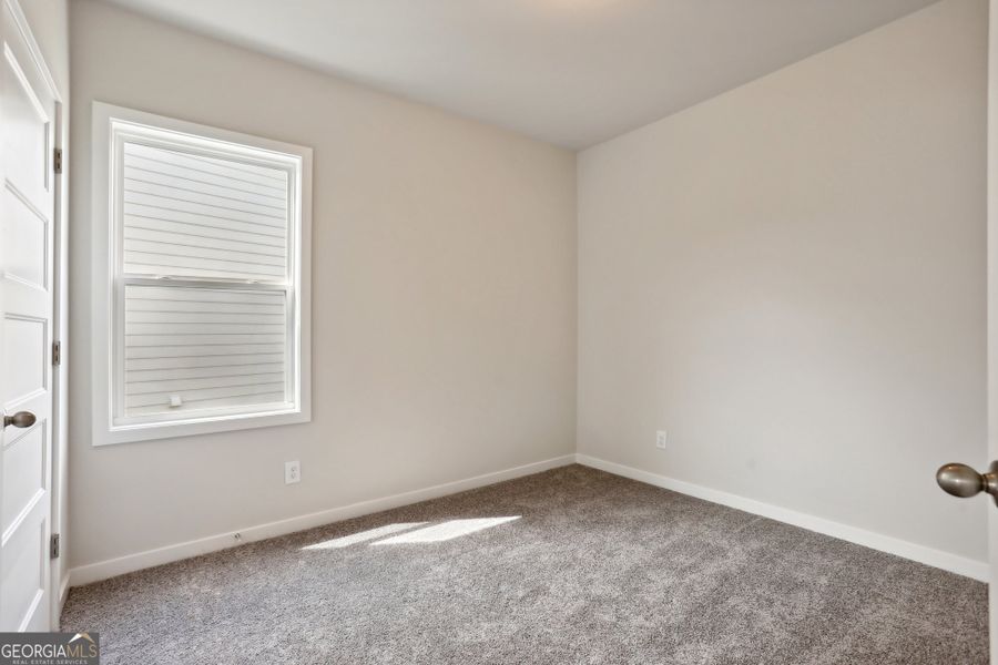 Spacious, unfurnished interior of a new home in Rosewood Lake Estates, Hoschton (Image 78).