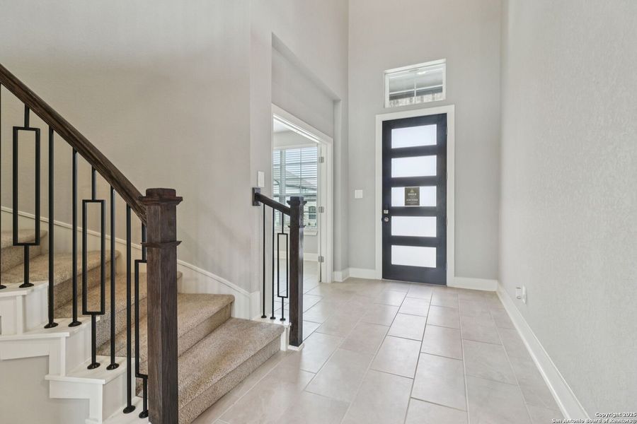 Spacious, unfurnished interior of a new home in Sagebrooke - Classic Series, San Antonio (Image 27). Spacious, unfurnished interior of a new home in Sagebrooke - Classic Series, San Antonio (Image 27).