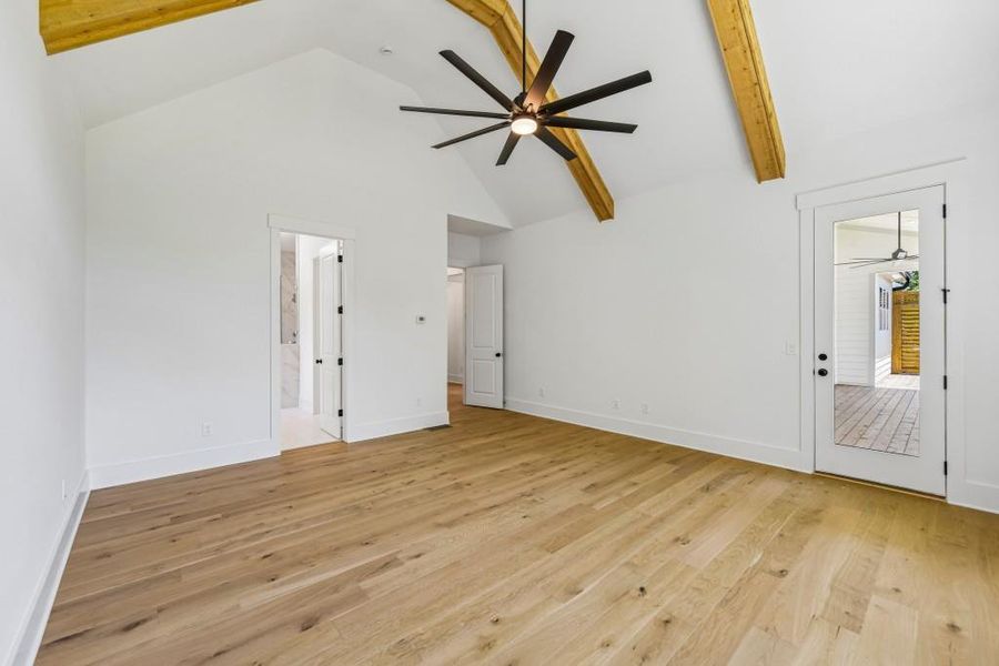 Spacious, unfurnished interior of a new home in White Post on Lake Lanier, Gainesville (Image 41). Spacious, unfurnished interior of a new home in White Post on Lake Lanier, Gainesville (Image 41).