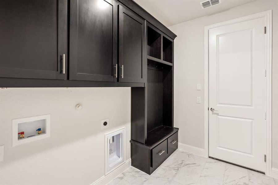 Furnished interior view inside a new home in Mockingbird Heights Classic 60, Midlothian (Image 4).