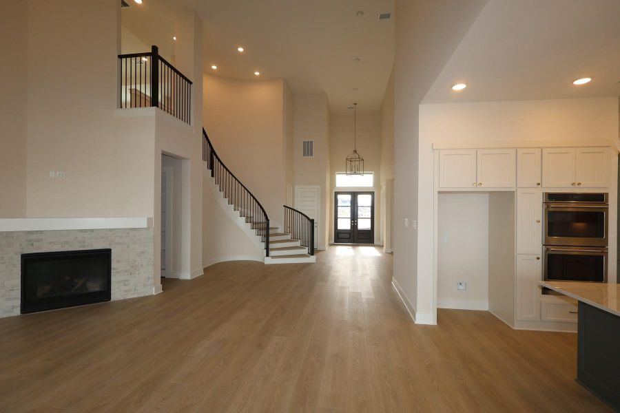 Spacious, unfurnished interior of a new home in Dunham Pointe, Cypress (Image 47).