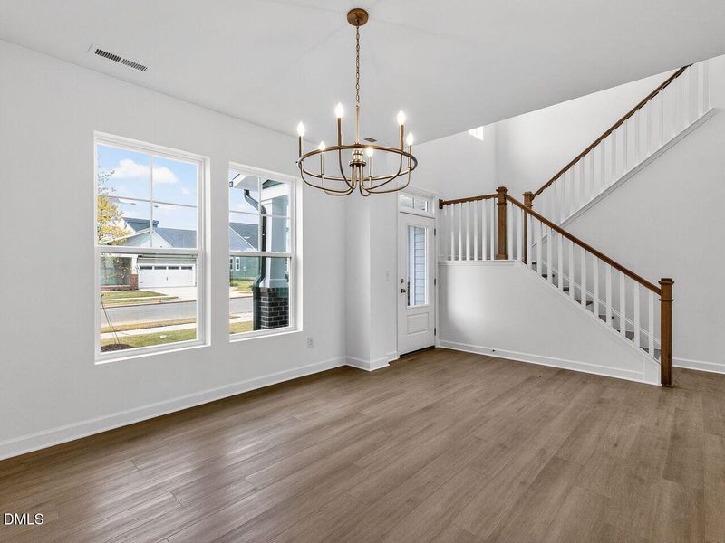 007-1280x960-dining-room