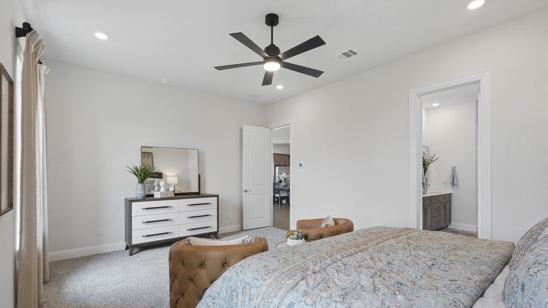 Furnished interior view inside a new home in Clearview Ranch, Royse City (Image 17). Furnished interior view inside a new home in Clearview Ranch, Royse City (Image 17).