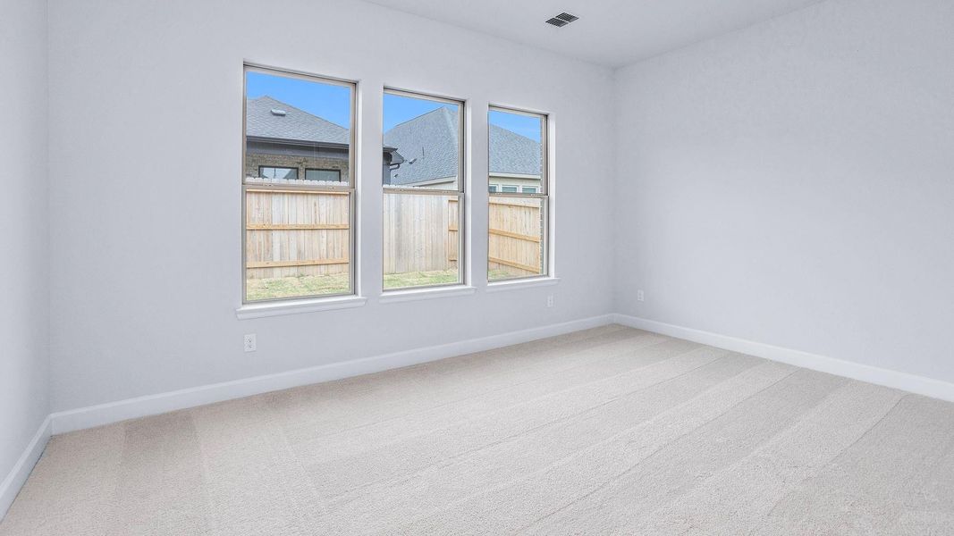 Spacious, unfurnished interior of a new home in Audubon, Magnolia (Image 8).