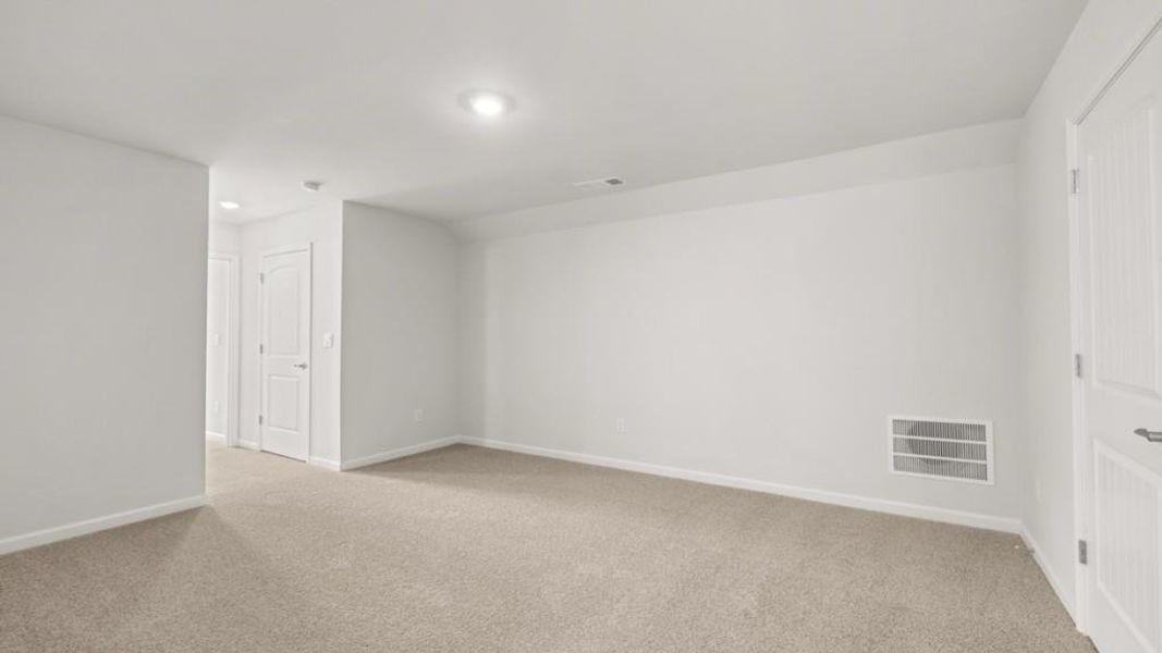 Spacious, unfurnished interior of a new home in Hamptons at Riverwood North, Dallas (Image 15).