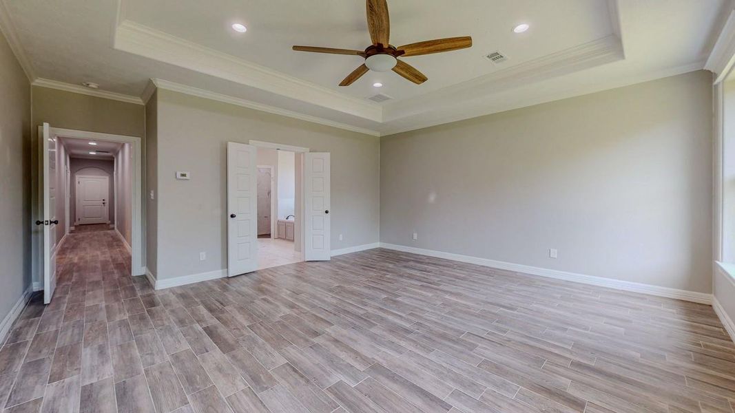 Spacious, unfurnished interior of a new home in , Beaumont (Image 35).