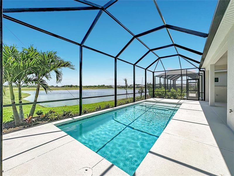 Exterior details and patio area of a home in Watercolor Place, Bradenton (Image 26).