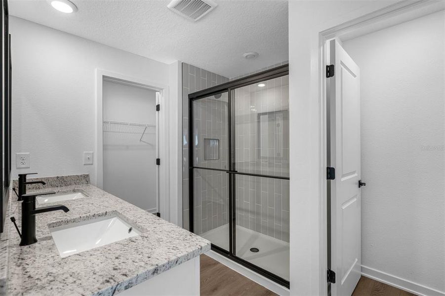 Furnished interior view inside a new home in Spring Hill, Spring Hill (Image 9).