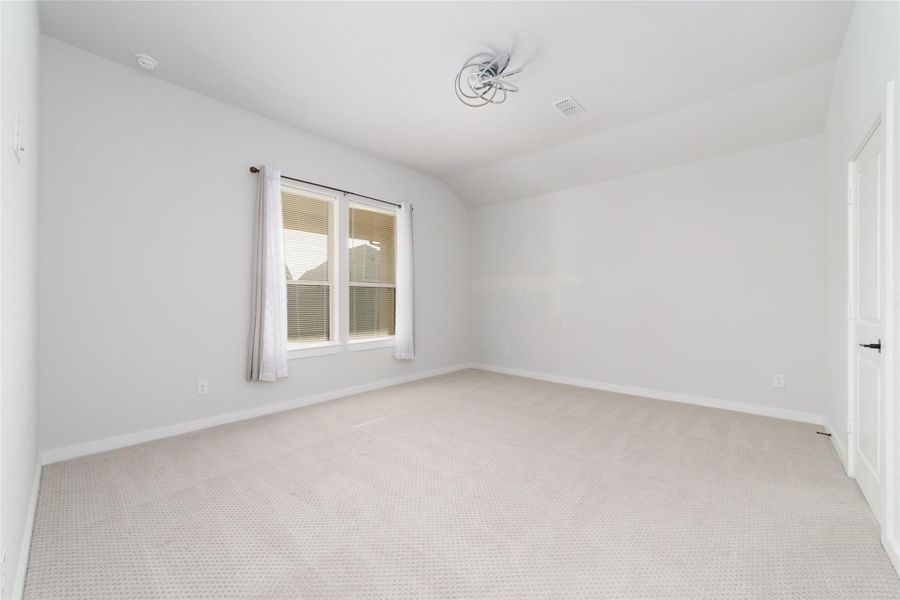 Spacious, unfurnished interior of a new home in Elyson 45' & 70', Katy (Image 21). Spacious, unfurnished interior of a new home in Elyson 45' & 70', Katy (Image 21).