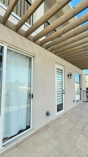 Exterior details and patio area of a home in , New Port Richey (Image 41).