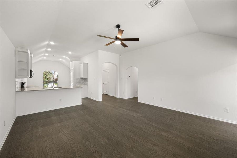 10341 Tapioca- Living Room-2