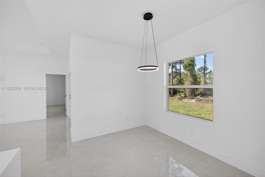 Spacious, unfurnished interior of a new home in , Lehigh Acres (Image 18).