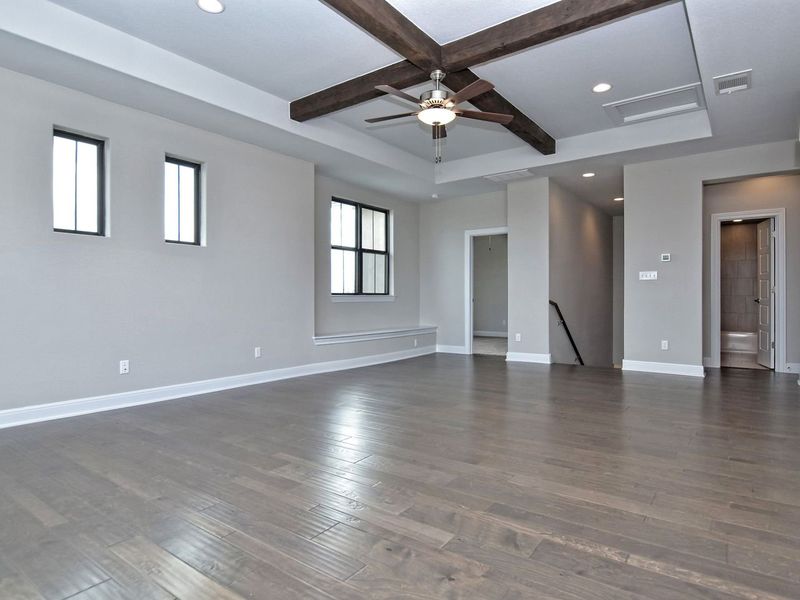 Representative unfurnished interior of a home built from the Madera II by Giddens Homes in Scofield Farms Estates, Georgetown (Image 297).