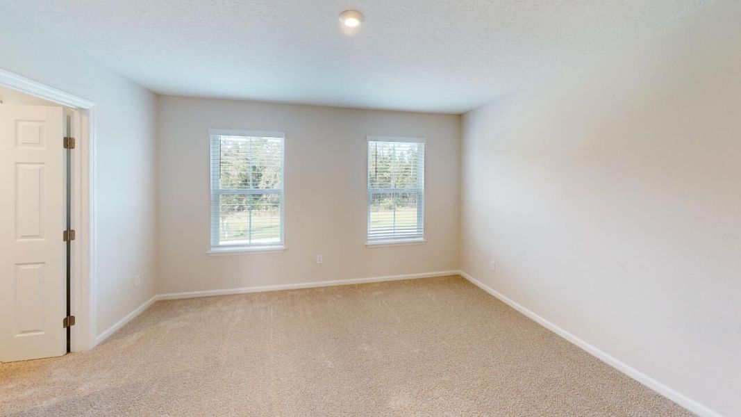 Spacious, unfurnished interior of a new home in RiverTown, St. Johns (Image 11).