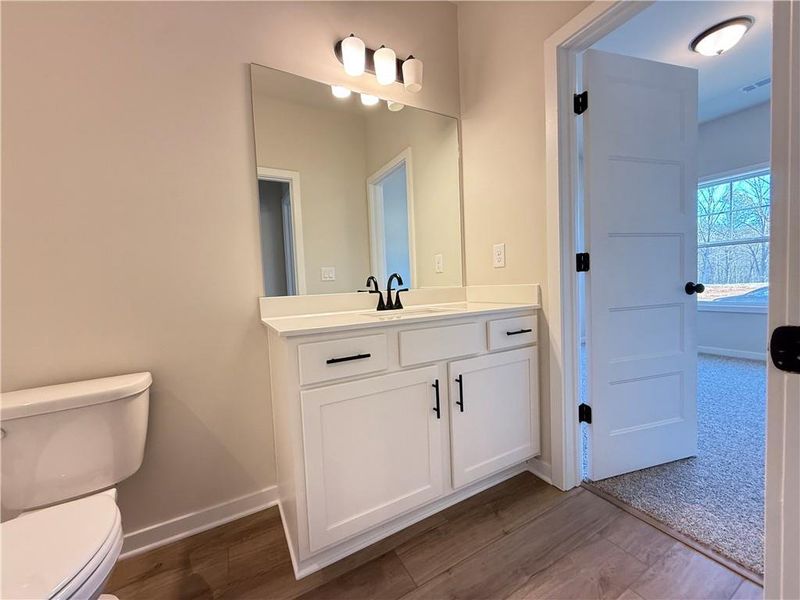 Furnished interior view inside a new home in Ponderosa Farms Manor, Gainesville (Image 14).