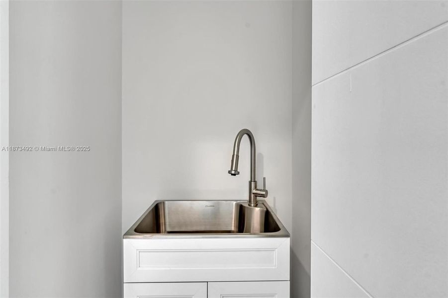 Furnished interior view inside a new home in , Miami (Image 38). Furnished interior view inside a new home in , Miami (Image 38).