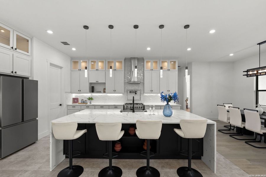 Furnished interior view inside a new home in , Bandera (Image 16).