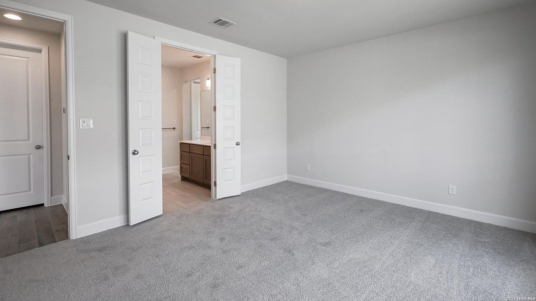 Spacious, unfurnished interior of a new home in Solms Landing, New Braunfels (Image 19). Spacious, unfurnished interior of a new home in Solms Landing, New Braunfels (Image 19).