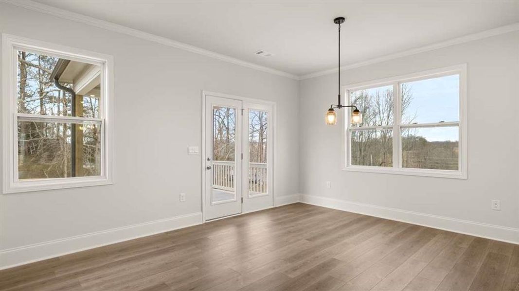Spacious, unfurnished interior of a new home in Holland Estates, Powder Springs (Image 25).