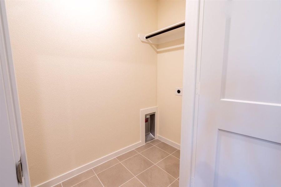 Spacious, unfurnished interior of a new home in , Houston (Image 27).