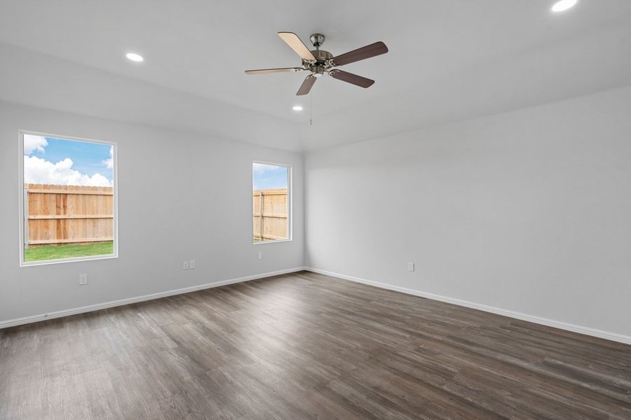 Representative unfurnished interior of a home built from the TAYLOR by D.R. Horton in Faculty Row, Abilene (Image 33).