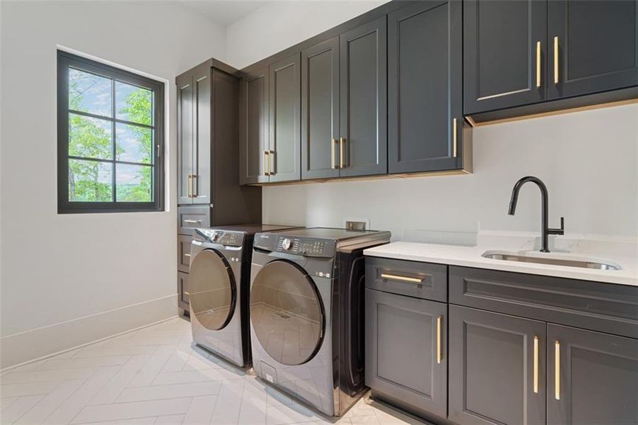 Furnished interior view inside a new home in , Alpharetta (Image 19).