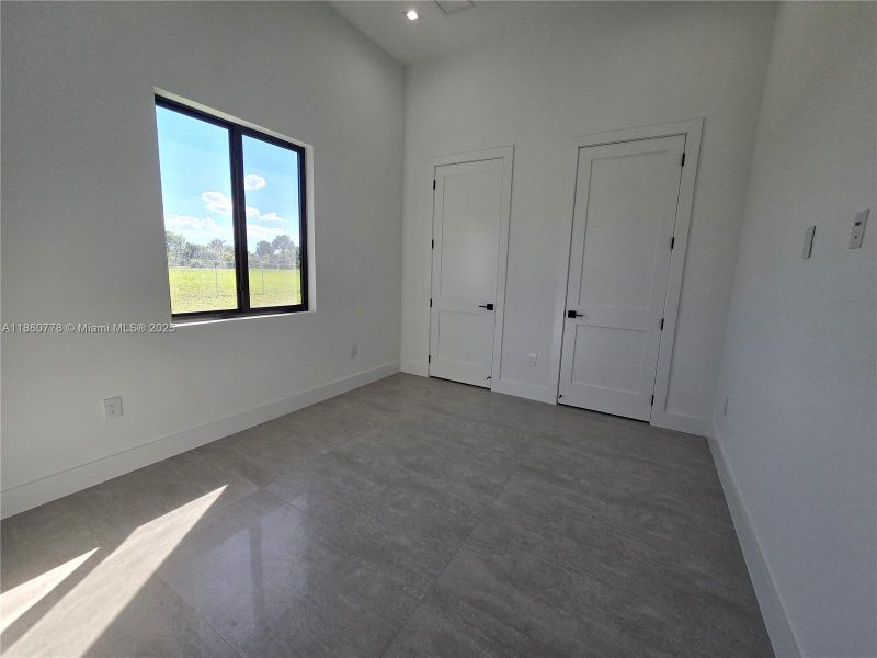 Spacious, unfurnished interior of a new home in , Homestead (Image 57).
