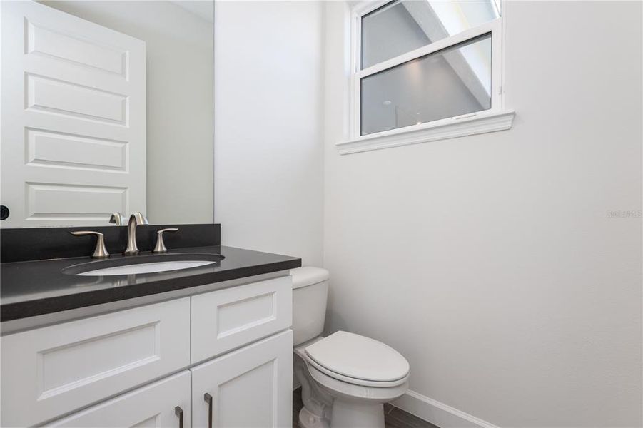 Image 34 of a home in Toscana.