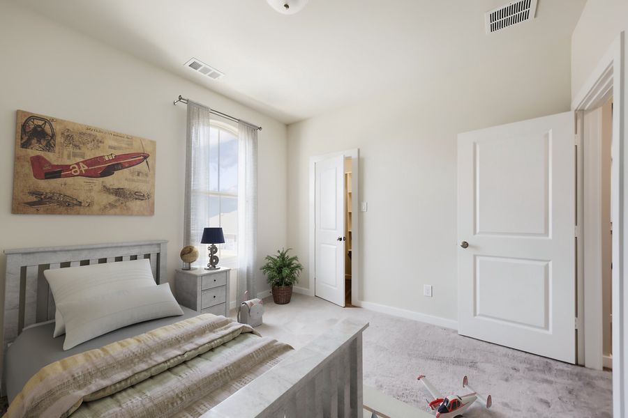 1636 Cornwall - Virtually Staged