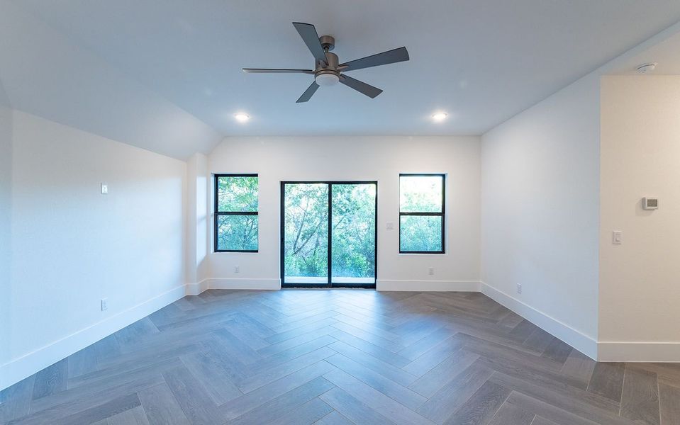Spacious, unfurnished interior of a new home in Preserve at Lakeway, Lakeway (Image 21).