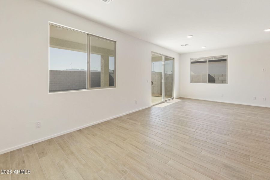 DINING AND GREAT ROOM DINING AND GREAT ROOM