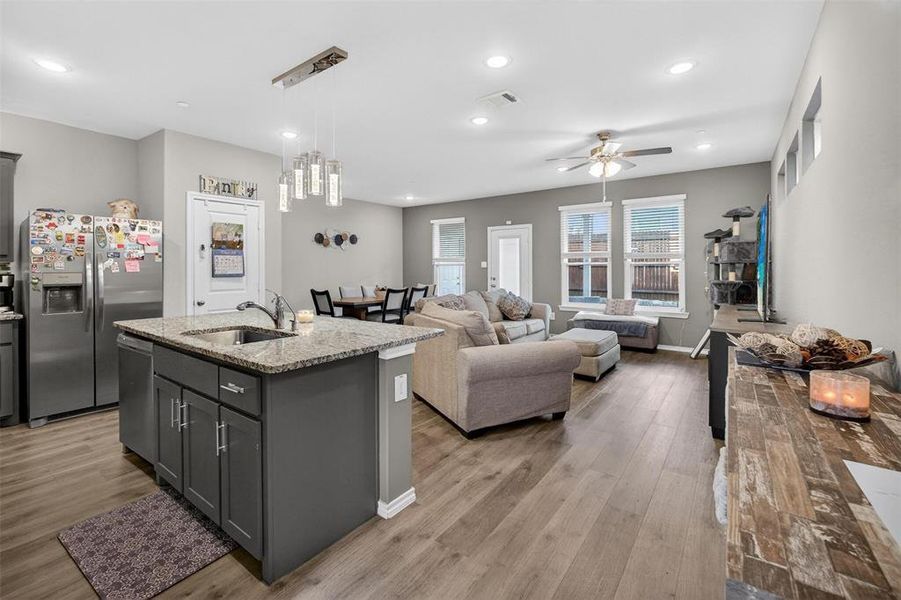 KITCHEN OPEN TO THE LIVING ROOM