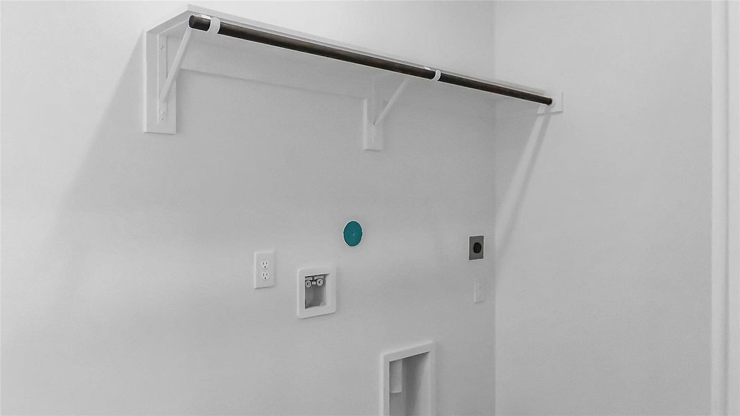 Spacious, unfurnished interior of a new home in , Rosharon (Image 21).