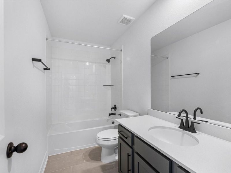 Furnished interior view inside a new home in Brookewater, Rosenberg (Image 9).