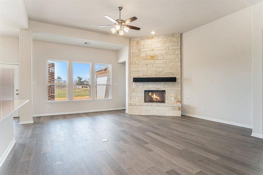 GORGEOUS BRAND NEW HOME! Ready approx 10/30/24. Representation Photos of Dallas Plan. Colors and Selections may vary. Call today to schedule a tour.