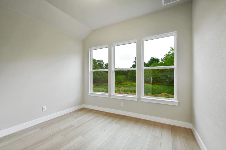 Spacious, unfurnished interior of a new home in Double Eagle Ranch, Cedar Creek (Image 16). Spacious, unfurnished interior of a new home in Double Eagle Ranch, Cedar Creek (Image 16).