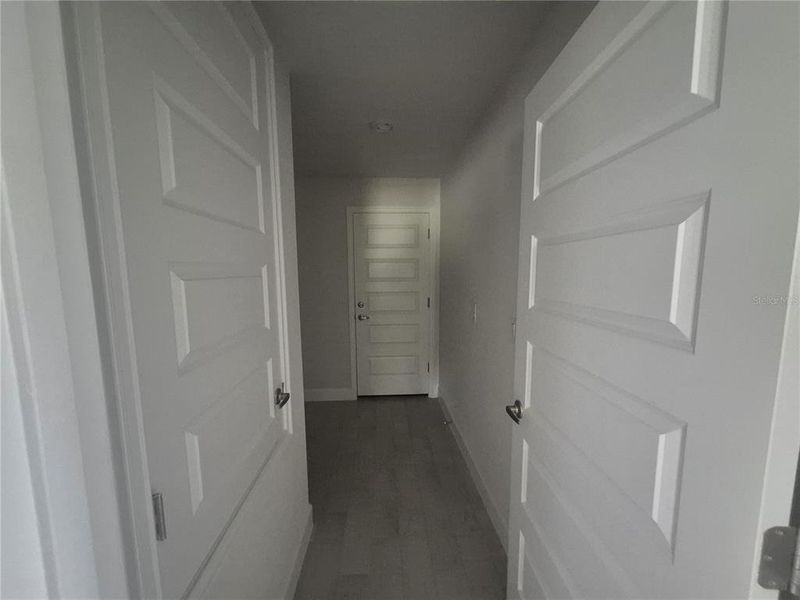 Spacious, unfurnished interior of a new home in Hill Country Estates, Dade City (Image 22).