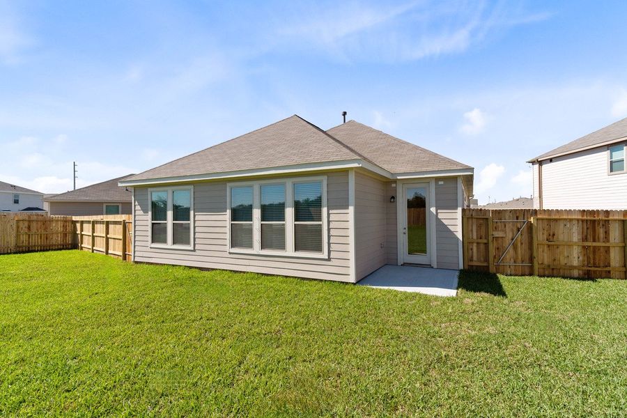 Exterior details and patio area of a home in Sunset Grove South, Hitchcock (Image 2). Exterior details and patio area of a home in Sunset Grove South, Hitchcock (Image 2).