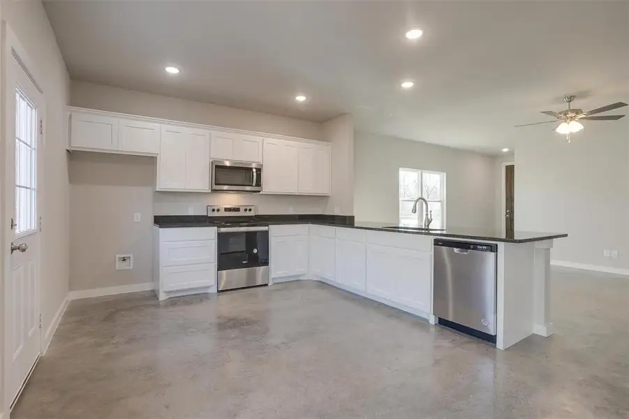 Furnished interior view inside a new home in , Itasca (Image 12). Furnished interior view inside a new home in , Itasca (Image 12).